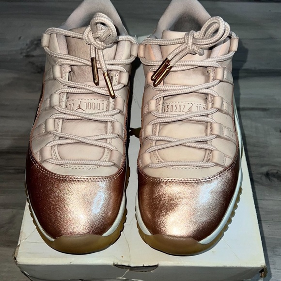 Jordan Retro 11 Women's Rose Gold Sneakers - Picture 1 of 5